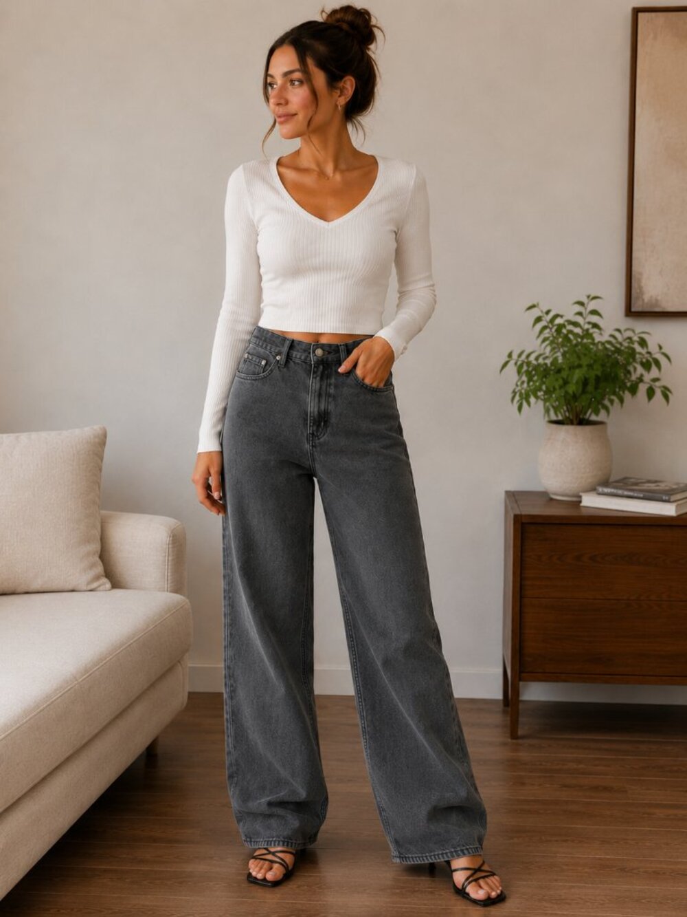 Hollister Curvy Ultra High-Rise Baggy Jeans – Gray (Size W28 / 6 Short)